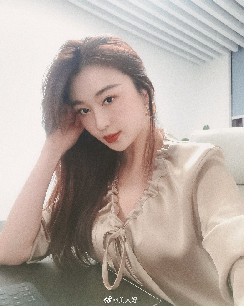 网红美女老板美人妤迷人写真美照好漂亮啊