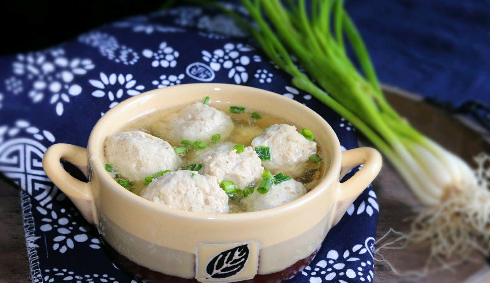 教你香菇鸡肉丸的家常做法,美味解馋有营养,吃一口就让你忘不掉_高清