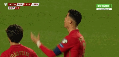 不满被绝杀！36岁C罗怒吼队友+失望蹲下，赛后瘫坐球场低头叹气休闲区蓝鸢梦想 - Www.slyday.coM