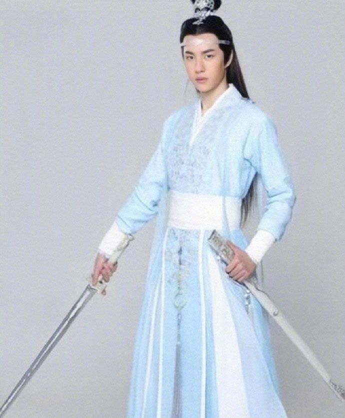《陈情令》蓝忘机初始定妆照曝光,你觉得哪一个造型好看?