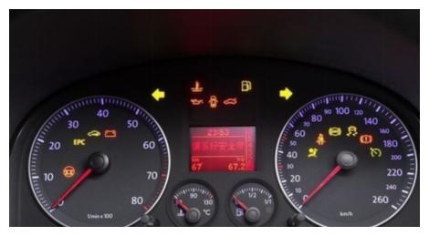 汽车仪表盘上出现“乌龟灯”代表什么？老司机：教你一招解决它