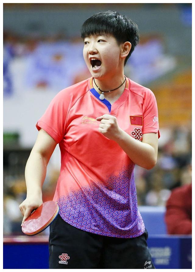 作为天才少女,孙颖莎的乒乓球天赋极高,技战术打法也极为先进,在与
