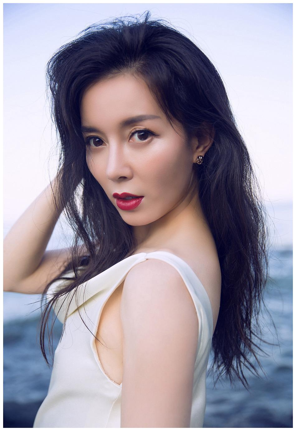 1979出生的女明星她们个个天生丽质谁才是你心中的女神