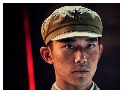 《长津湖》首日打破5项票房纪录,由三大导演执导,怪不得那么牛休闲区蓝鸢梦想 - Www.slyday.coM 《长津湖》首日打破5项票房纪录,由三大导演执导,怪不得那么牛休闲区蓝鸢梦想 - Www.slyday.coM