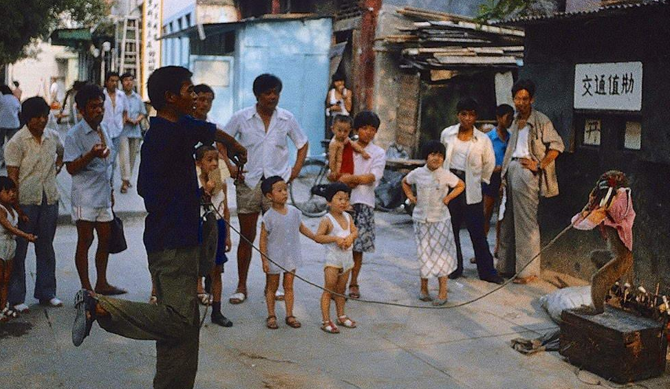 80年代老照片,重温改革开放初期的社会风貌
