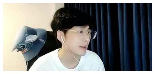 赖神事件告一段落，当事人公开回应！携手三位美女连麦开播？休闲区蓝鸢梦想 - Www.slyday.coM