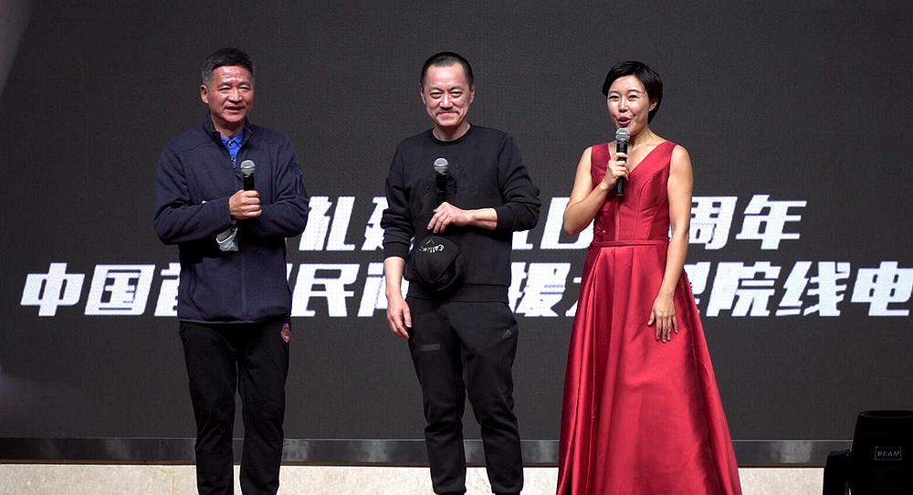 雪村新电影男主原型首度现身 希望影片真实呈现“两险”__财经头条