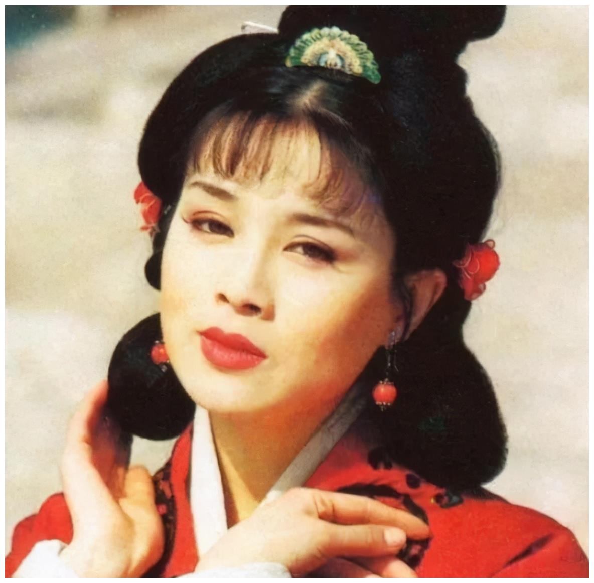 赵明明赵飞燕塑经典为爱息影遭抛弃骨子里还是贤妻良母