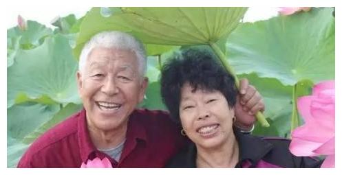 国家一级演员张洪杰,不要片酬也要带妻子在身边,晚年被"啃老"