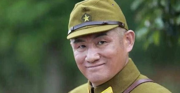 51岁鬼子专业户陆鹏因有12年大学教龄常被误以为是日本人