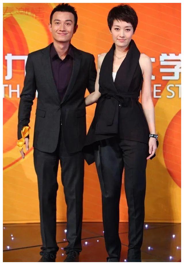 36岁文章现身戴大金链子走路驼背没精神出轨6年老太快