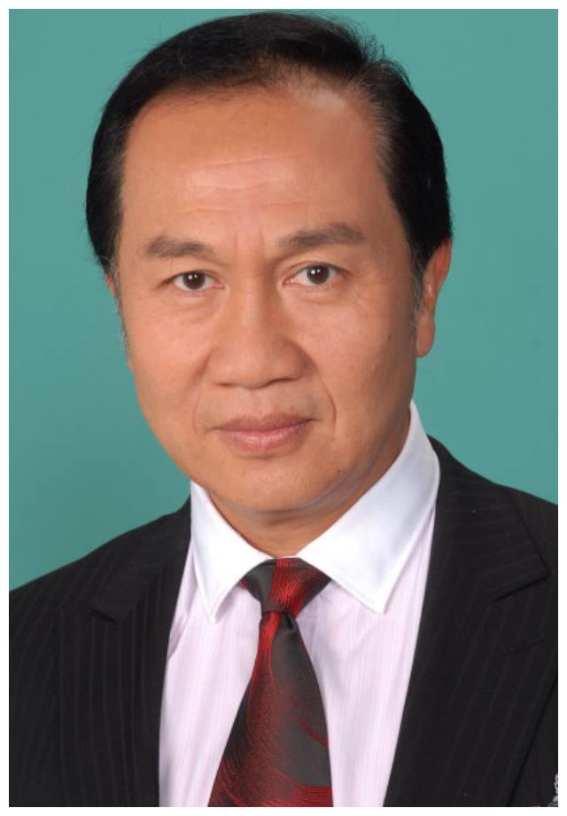 曾红了半边天的他被人遗忘,和妻子婚姻40年,今67岁却独自生活