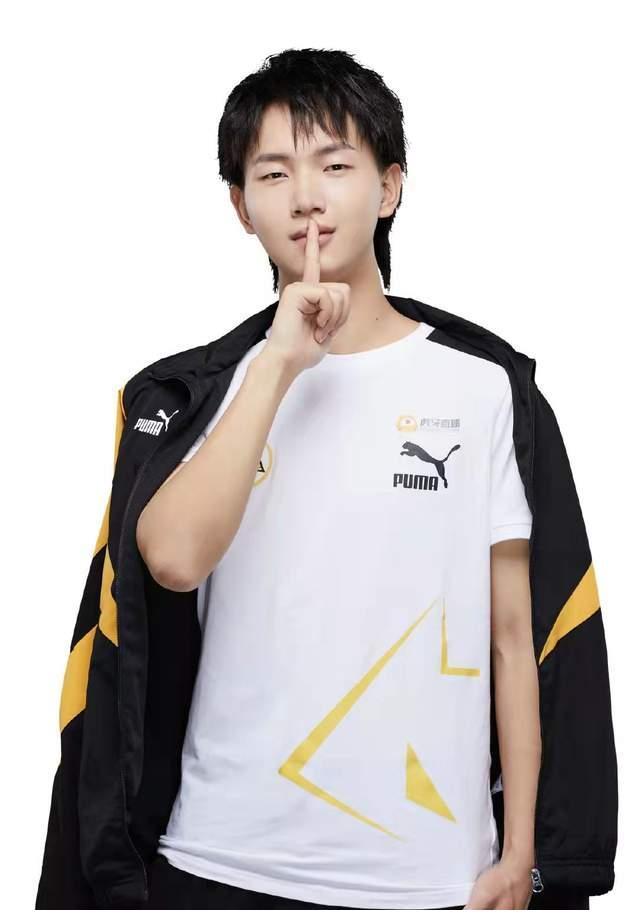 fly已经不是狼队核心却对队伍产生极大的帮助ag永远学不会