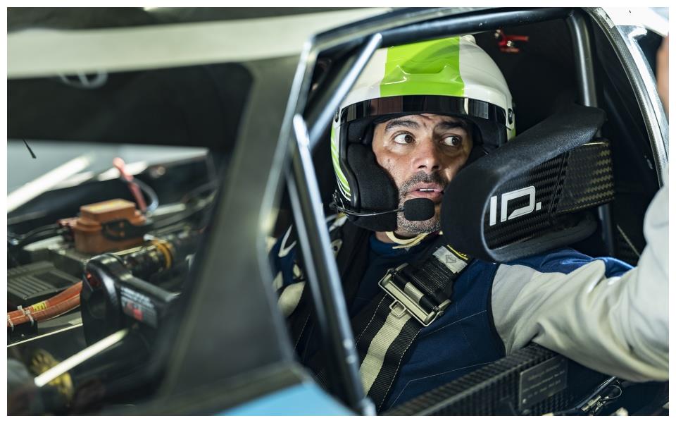 主持人chris harris独家专访