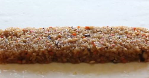 原来把糯米和面粉放在一起，居然能做出这么好吃的面食，有创意！休闲区蓝鸢梦想 - Www.slyday.coM