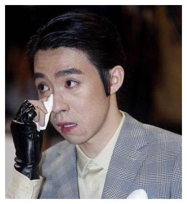 俞灏明惨遭大火毁容烧伤消失800多天后我看到了人心丑陋一面