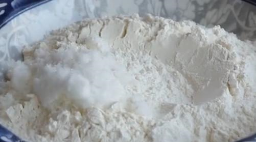 原来把糯米和面粉放在一起，居然能做出这么好吃的面食，有创意！休闲区蓝鸢梦想 - Www.slyday.coM