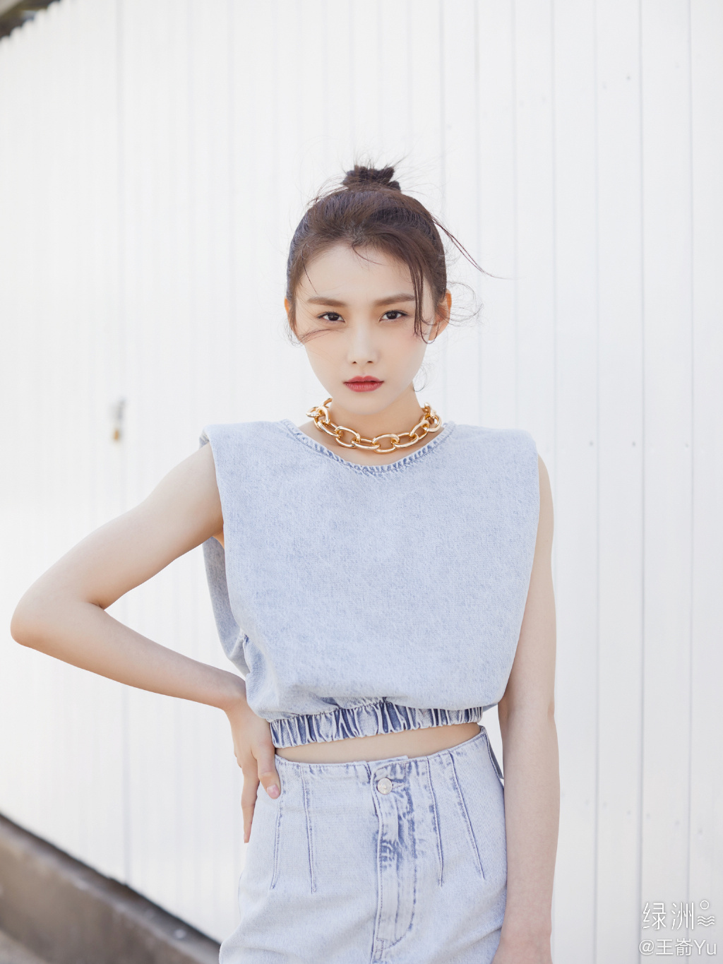 美女演员王嵛迷人写真美照欣赏很好看