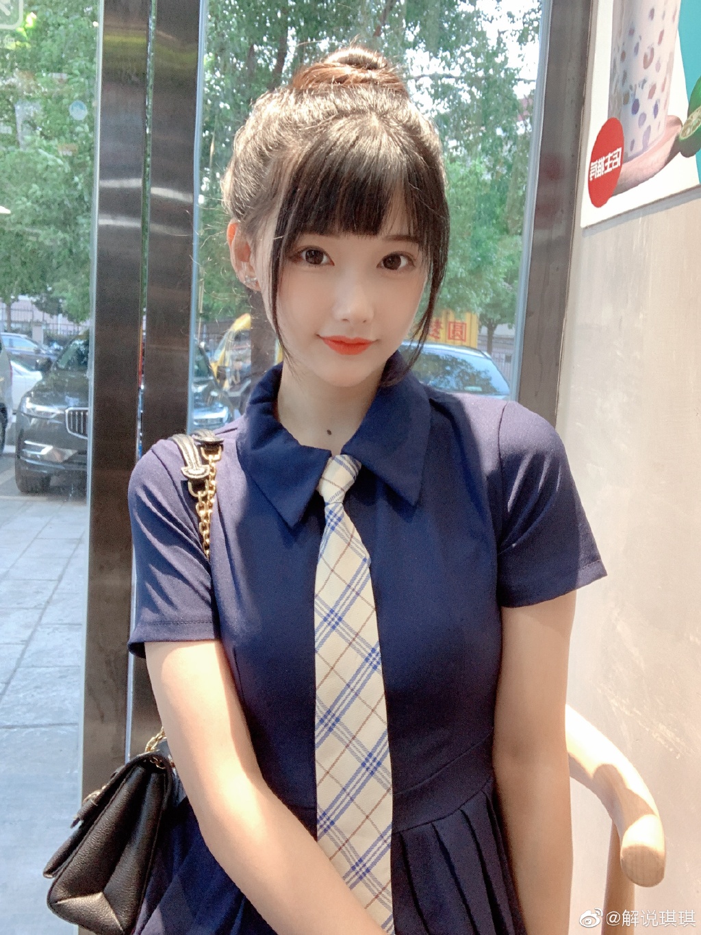 kpl美女解说琪琪迷人写真美照欣赏好可爱