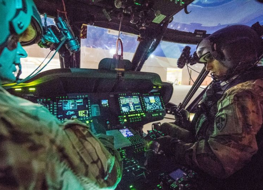 最新一代黑鹰直升机UH-60V完成首飞,座舱实现现代化大升级|黑鹰直升机|美国陆军|座舱_新浪新闻