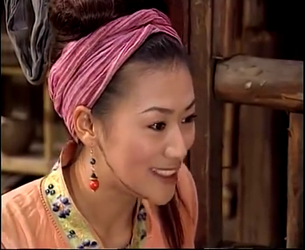 绝代双骄:小鱼儿掉下悬崖,红珠路过将他救下,真是福大命大