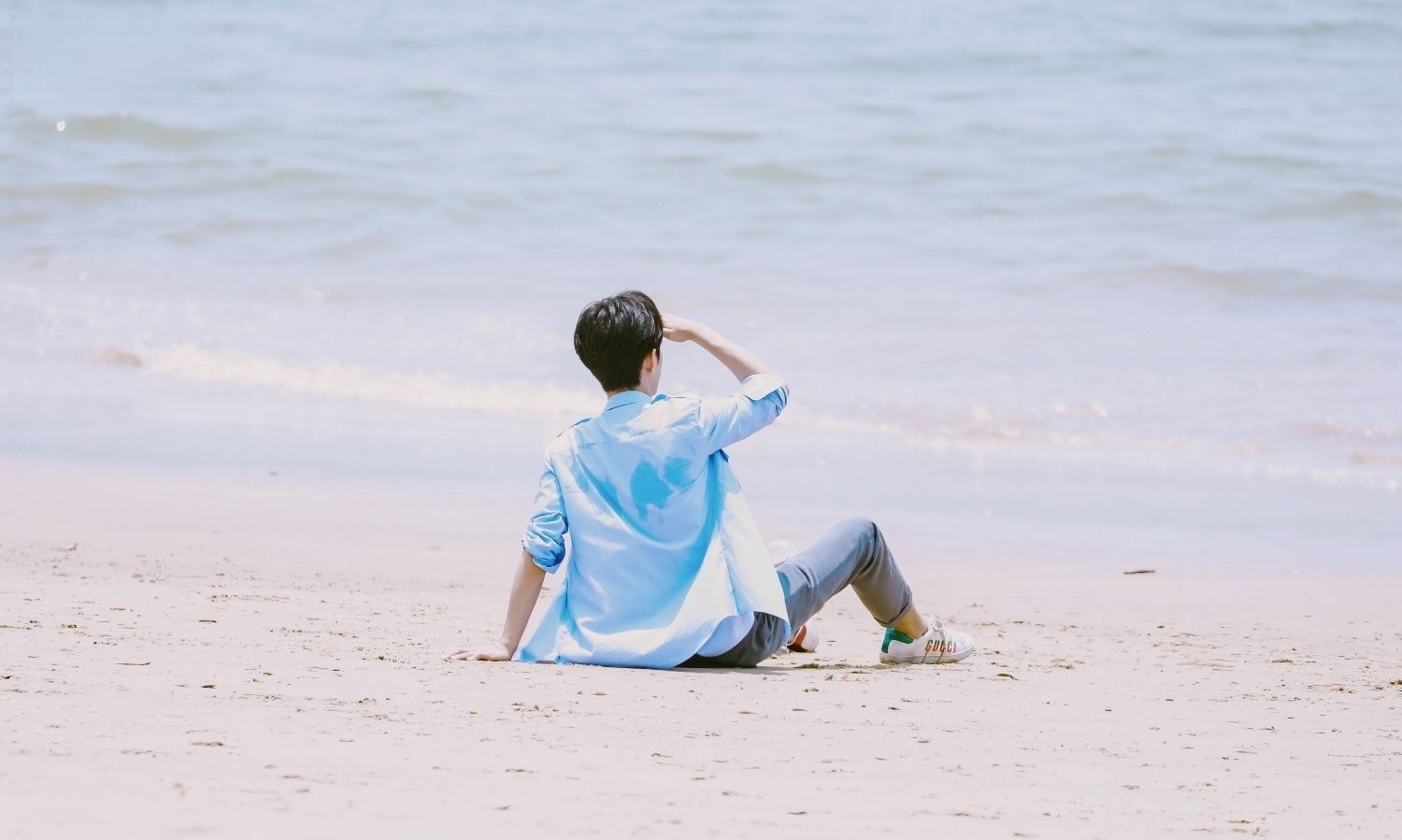 肖战私服穿搭 图集_高清图集_新浪网