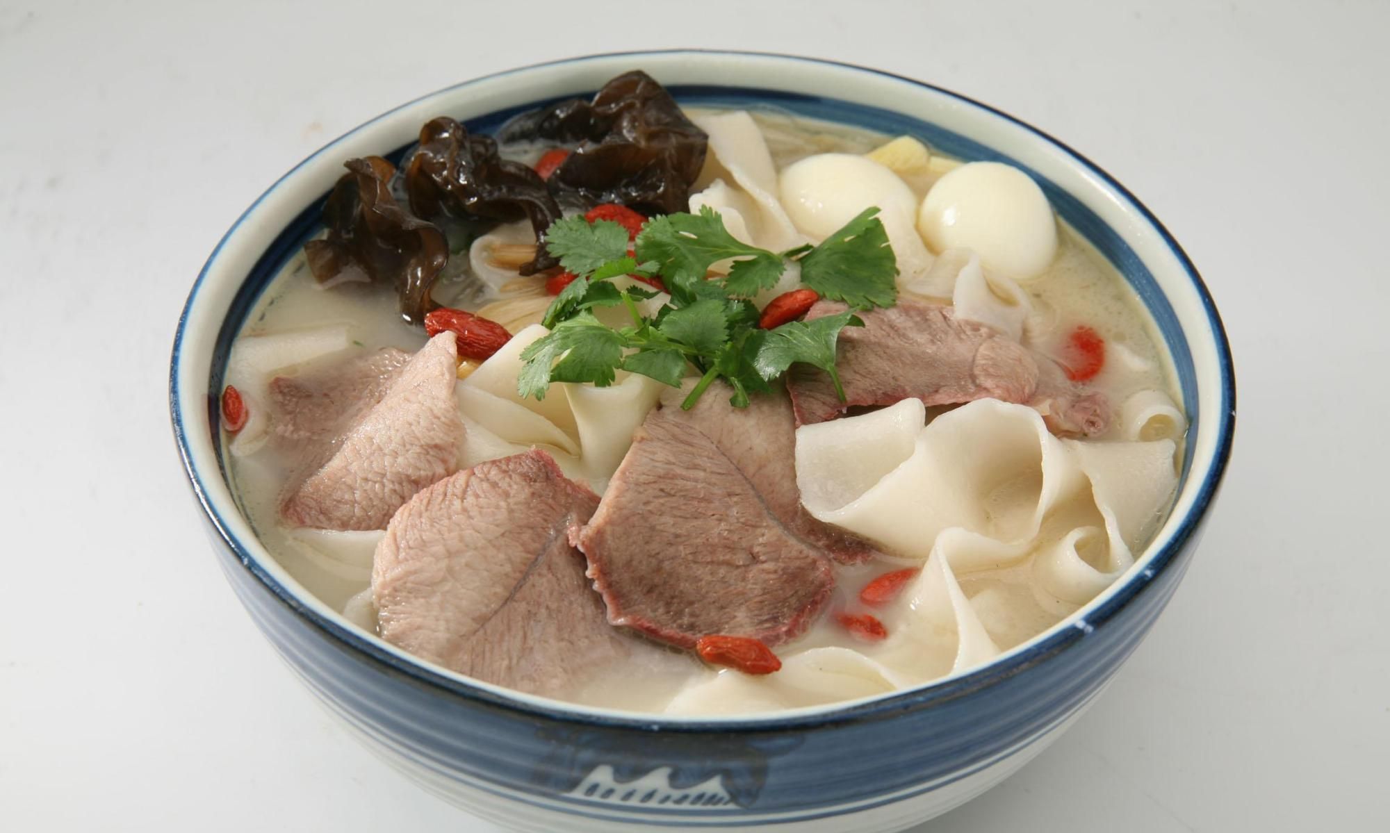 走进郑州,品尝郑州特色美食小吃,体验中国铁路心脏的饮食文化!