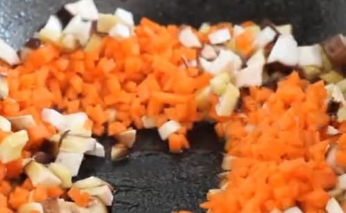 原来把糯米和面粉放在一起，居然能做出这么好吃的面食，有创意！休闲区蓝鸢梦想 - Www.slyday.coM