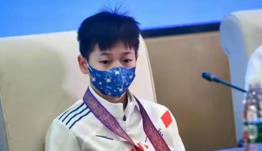 资本重金请她上综艺，全红婵毅然拒绝，表示只想再为国争光休闲区蓝鸢梦想 - Www.slyday.coM