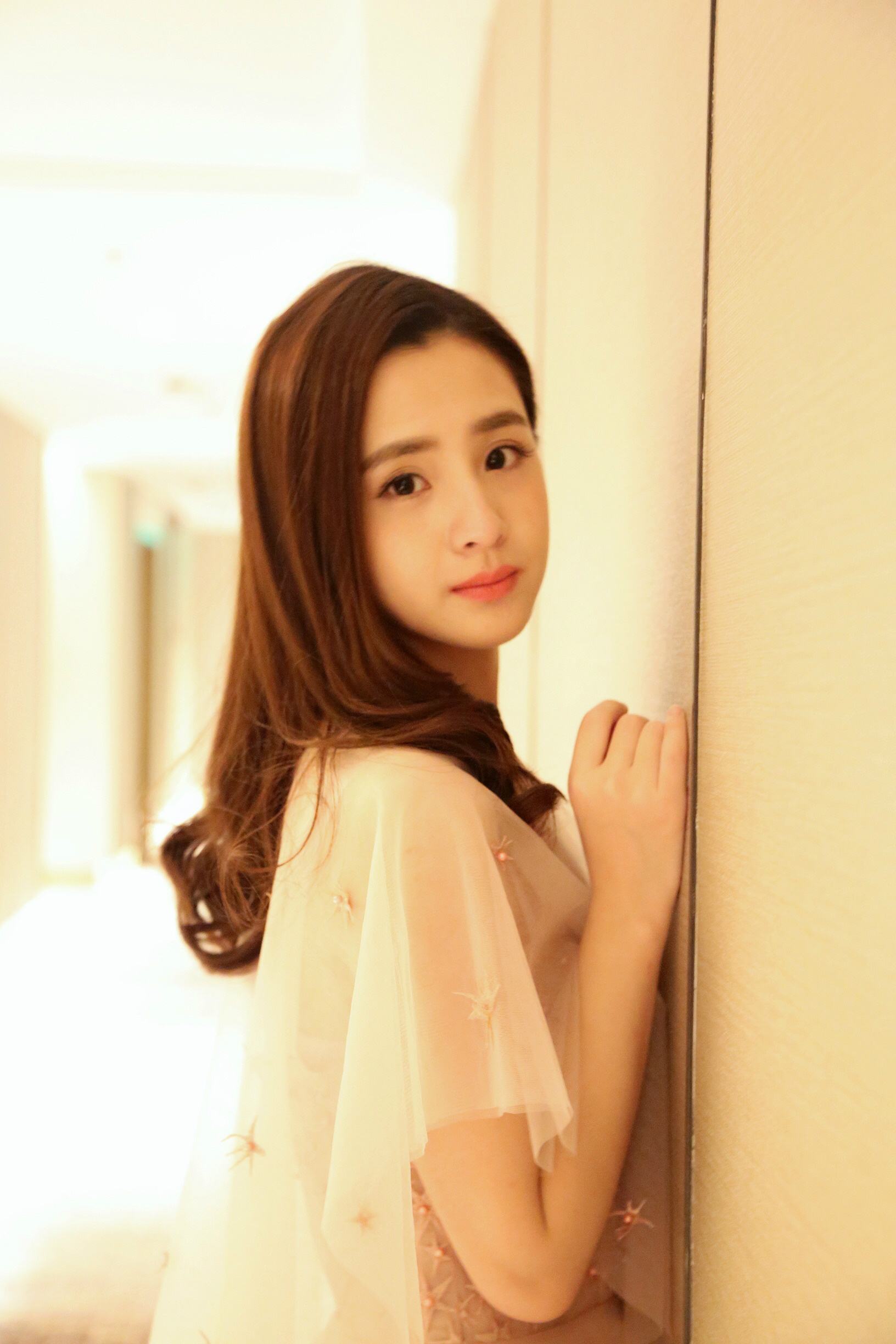 女演员蒋佳恩,清纯甜美,楚楚动人!__财经头条