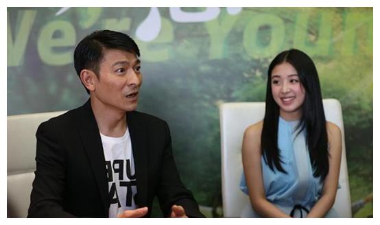 刘德华多宠爱张含韵,帮助她事业发展,还收张含韵为干女儿