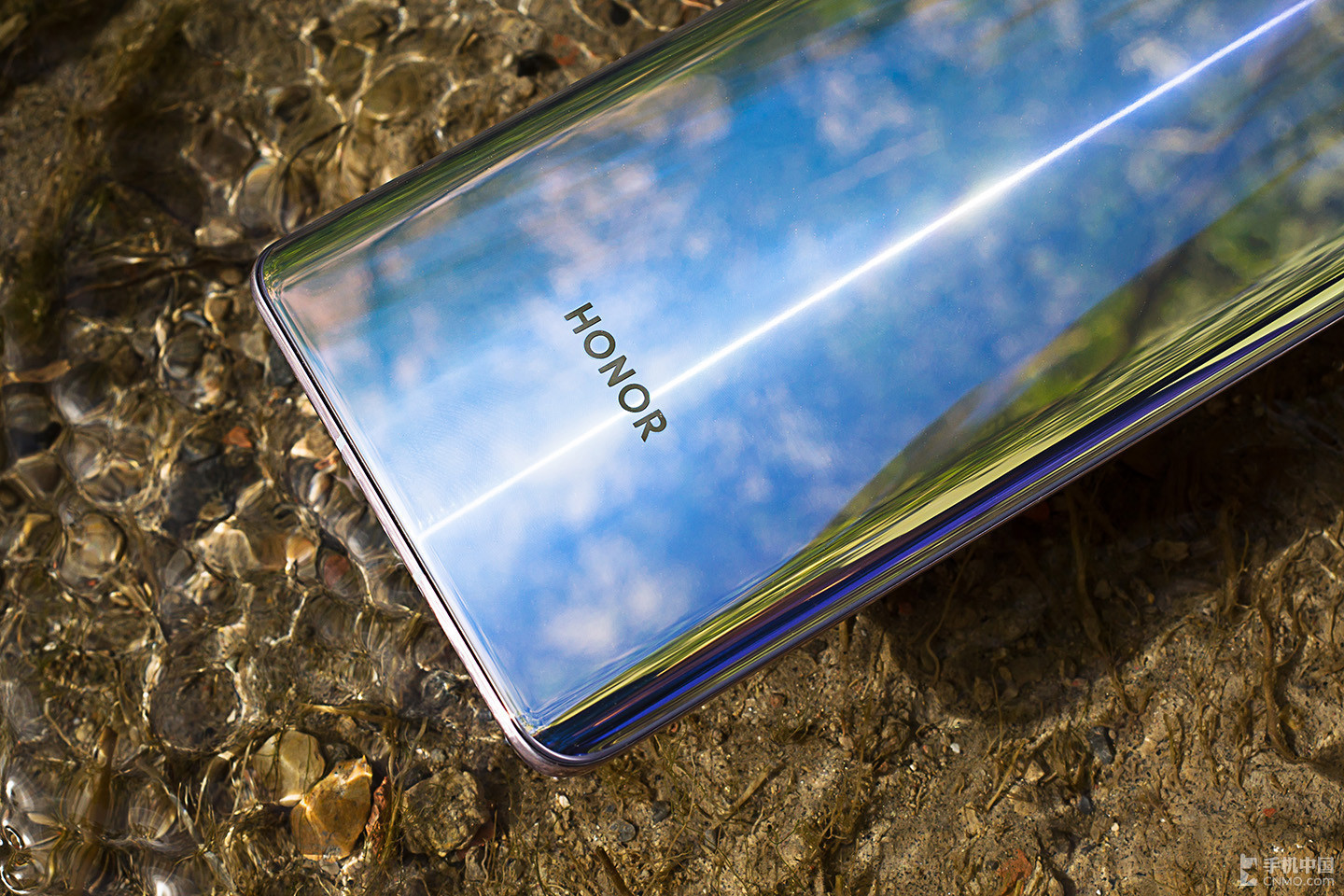 荣耀30 pro流光幻镜图赏:闪耀这个夏天