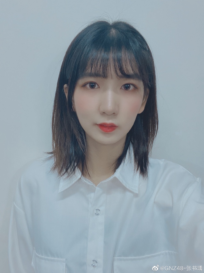 美少女gnz48-张书瑀迷人美照很好看的_高清图集_新浪网