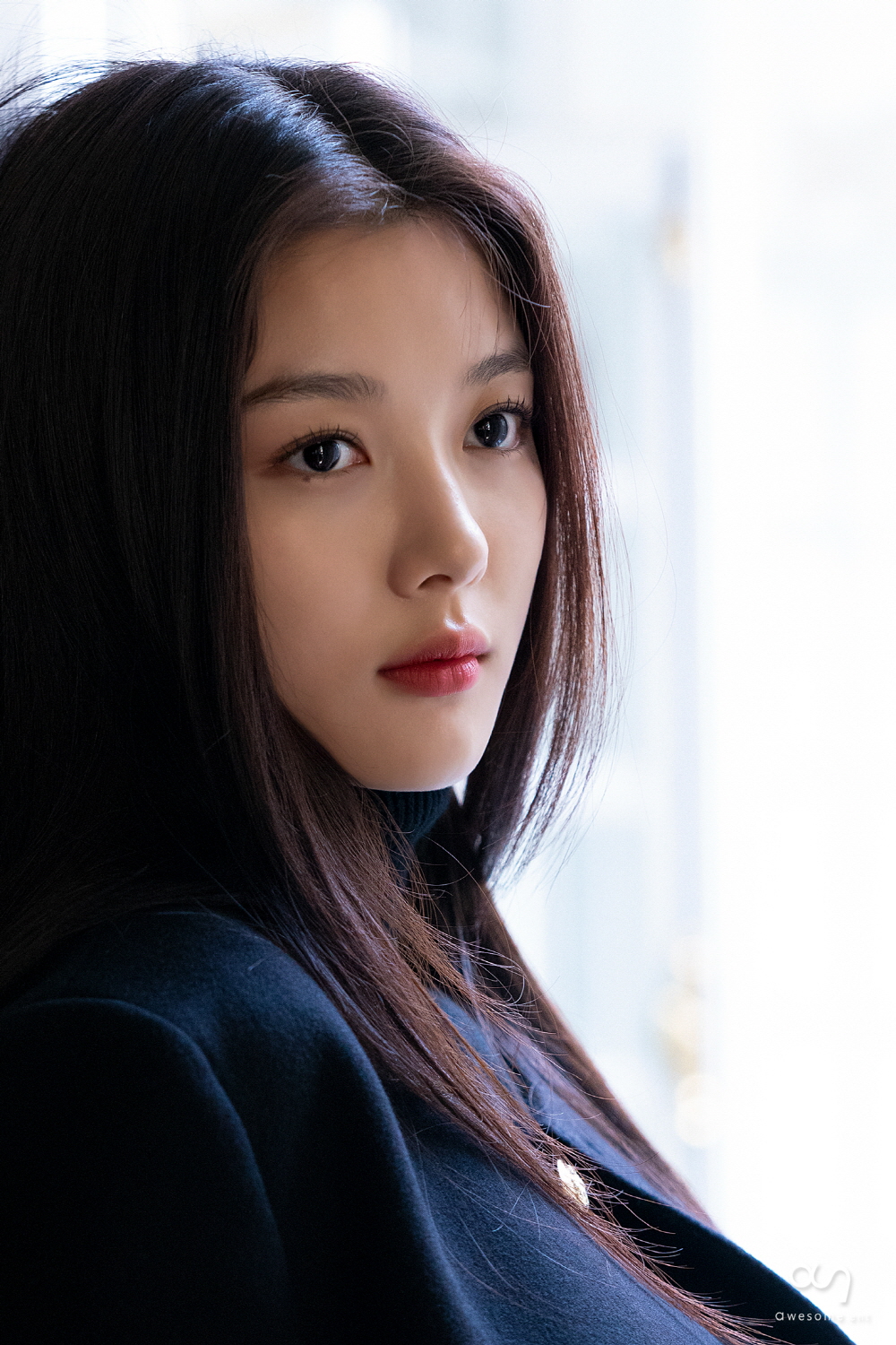 韩国女艺人金裕贞未公开杂志写真气质轻熟蜕变