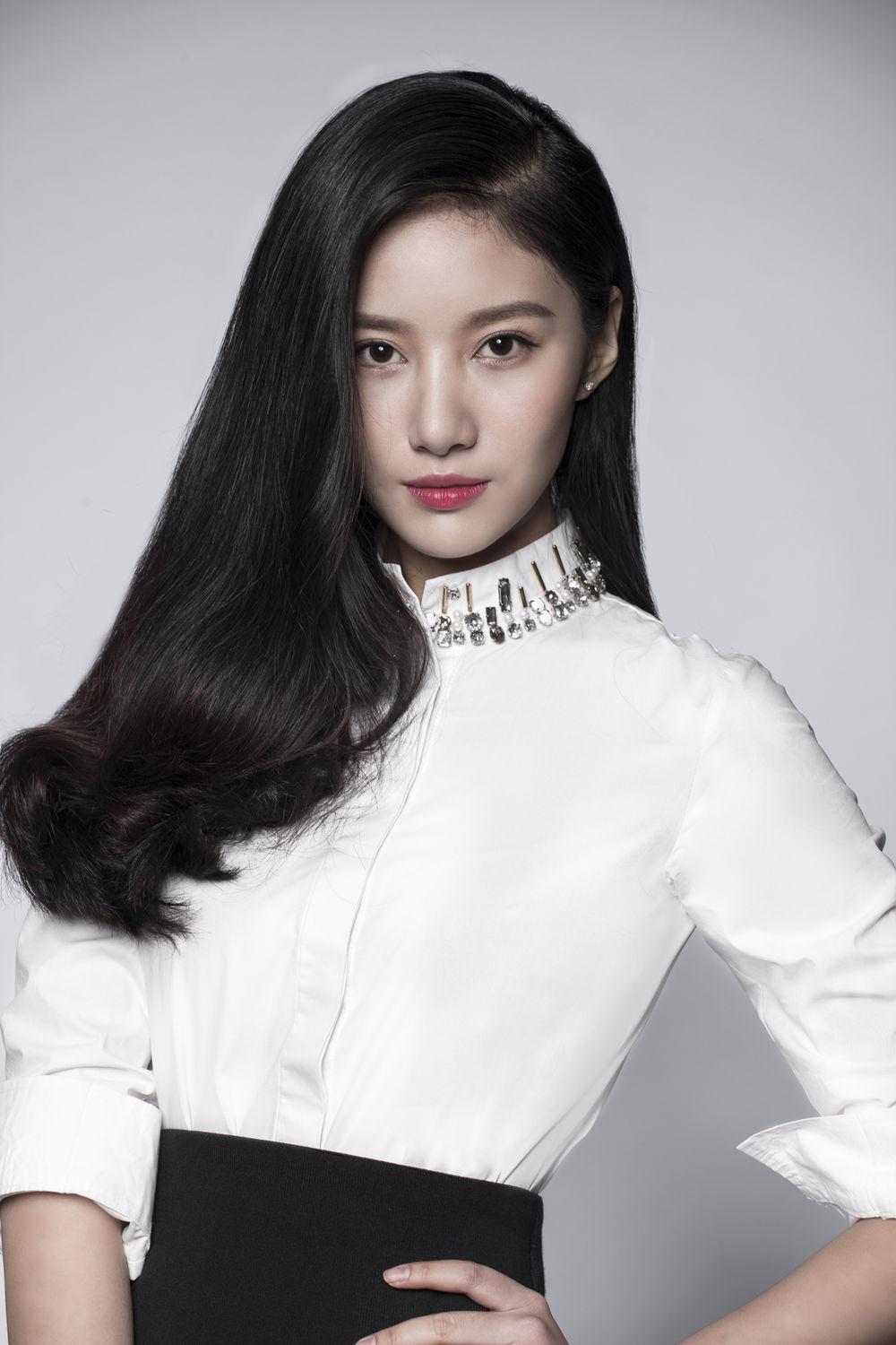 女演员吴优,外形高挑靓丽,优雅迷人!_高清图集_新浪网