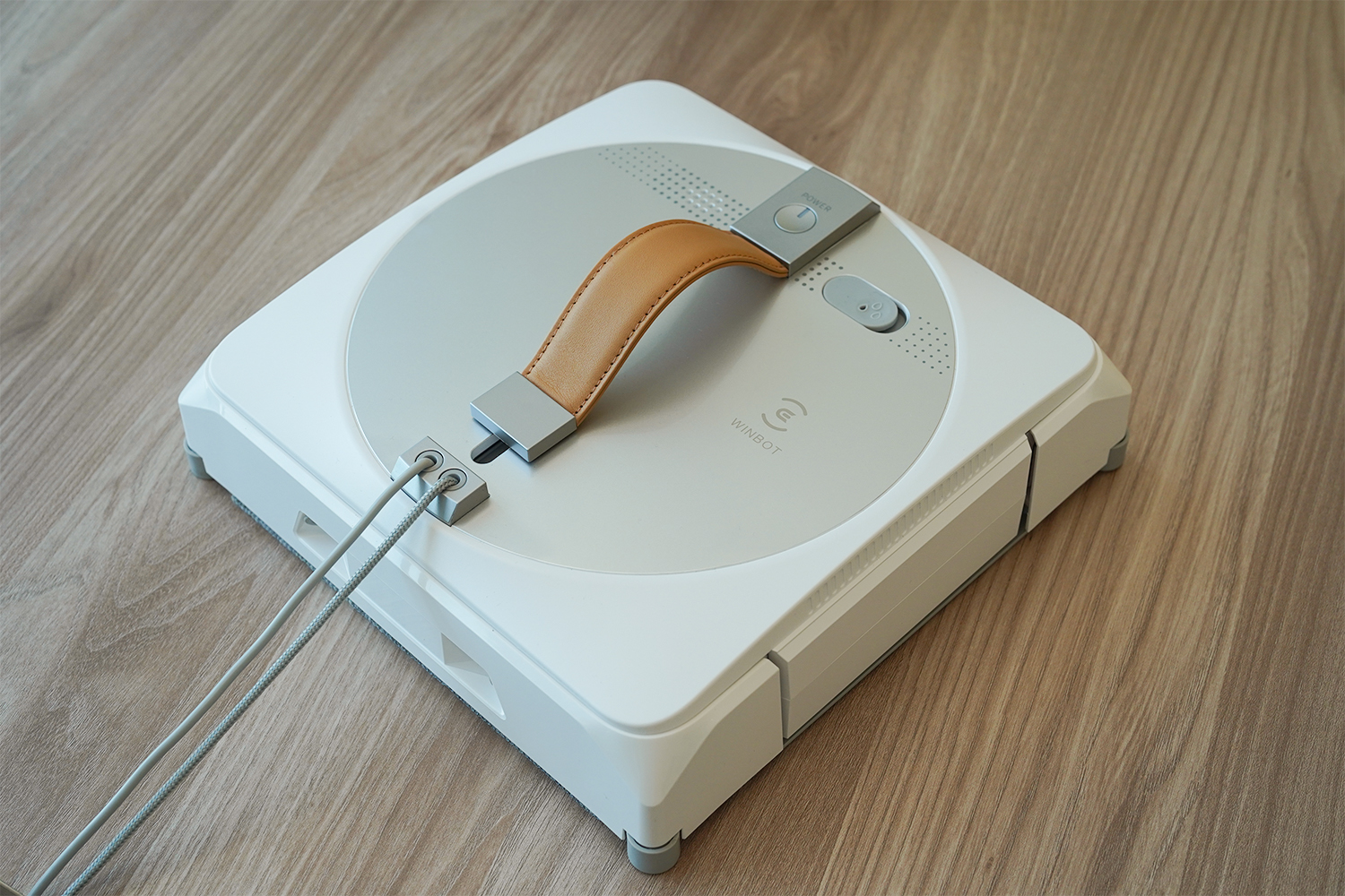 春节大扫除必备科沃斯窗宝winbotw1pro擦窗机器人