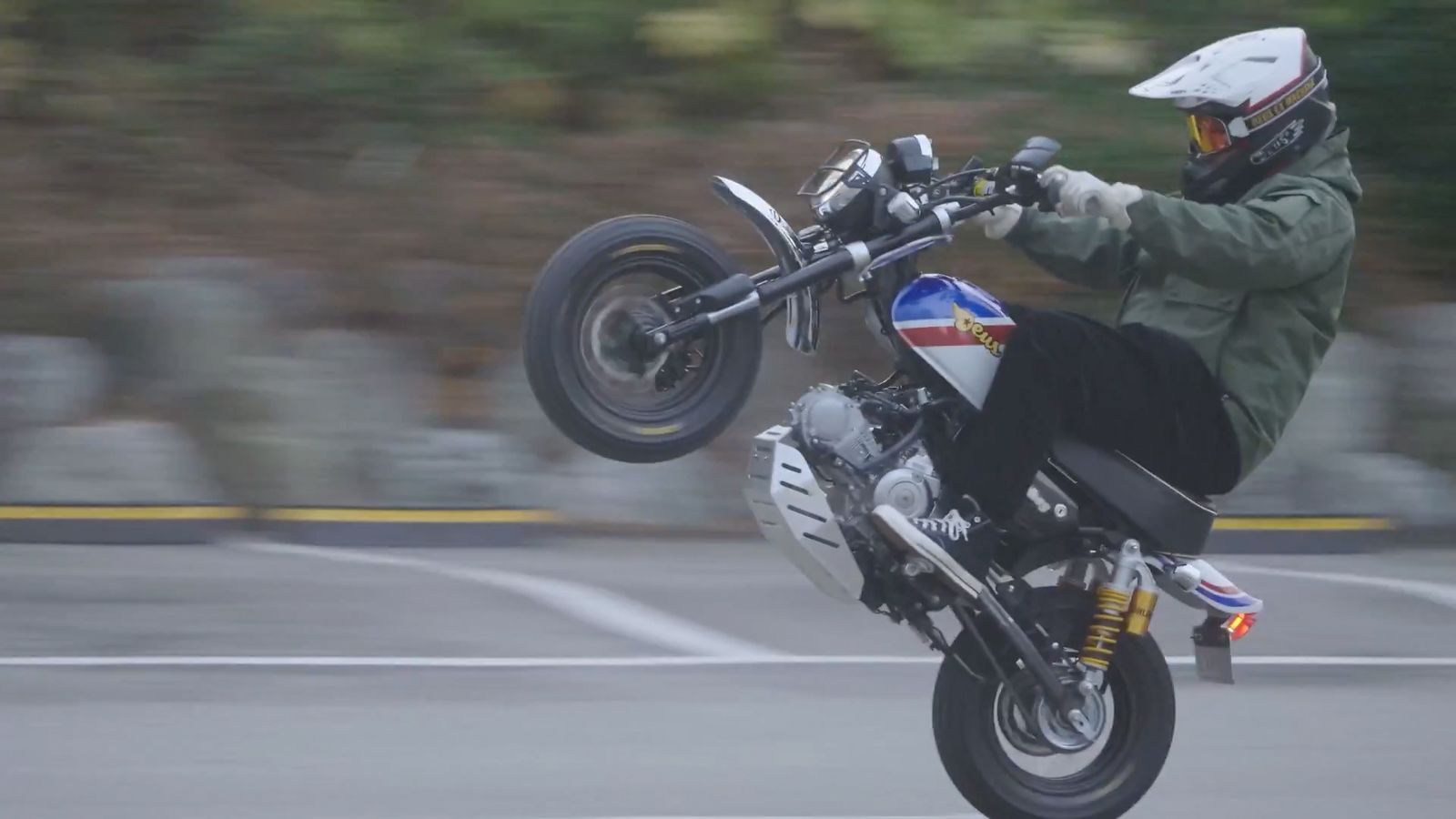 特技小猴子本田monkey125改装车