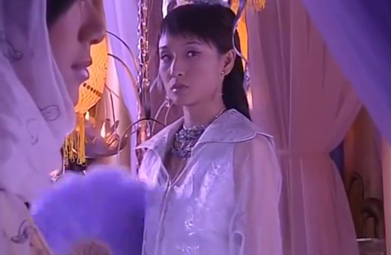 拈花王后为了报复翠花,在她脸上写上丑女,还施下了法术!