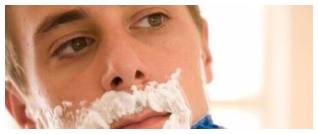 男人刮胡子也有讲究？医生提醒：在这2个时间段，最好别刮胡子休闲区蓝鸢梦想 - Www.slyday.coM