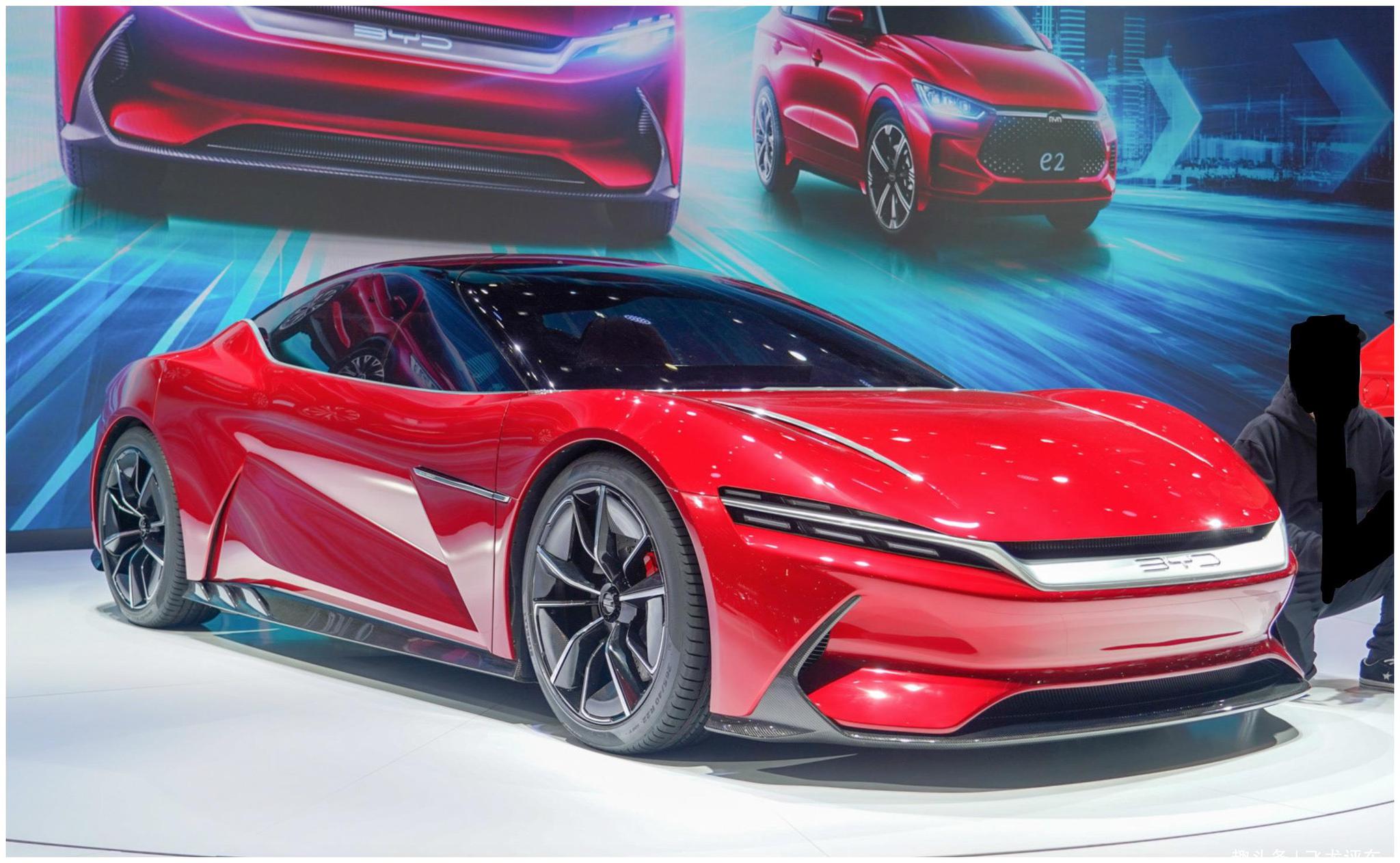 国产"超级跑车"惊艳亮相,比法拉利812漂亮,4s破百,值得等