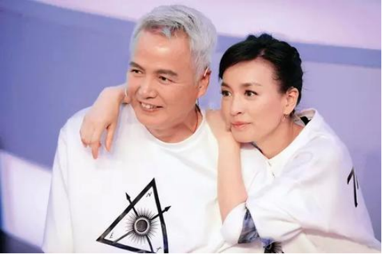 陶虹太有远见!退出张庭夫妇传媒公司股东,直播微商界疑变天?休闲区蓝鸢梦想 - Www.slyday.coM 陶虹太有远见!退出张庭夫妇传媒公司股东,直播微商界疑变天?休闲区蓝鸢梦想 - Www.slyday.coM