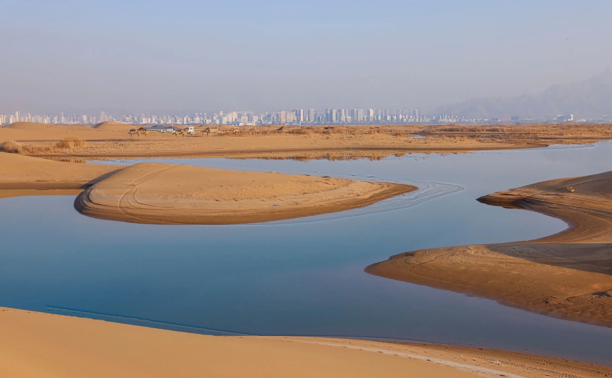 乌海湖景区初夏旅游攻略低音号免费语音导游