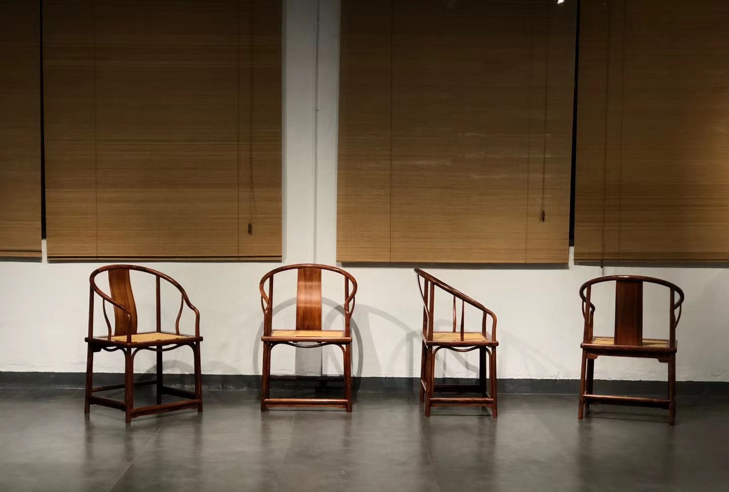 安思远款软屉垂手圈椅,白酸枝红木家具