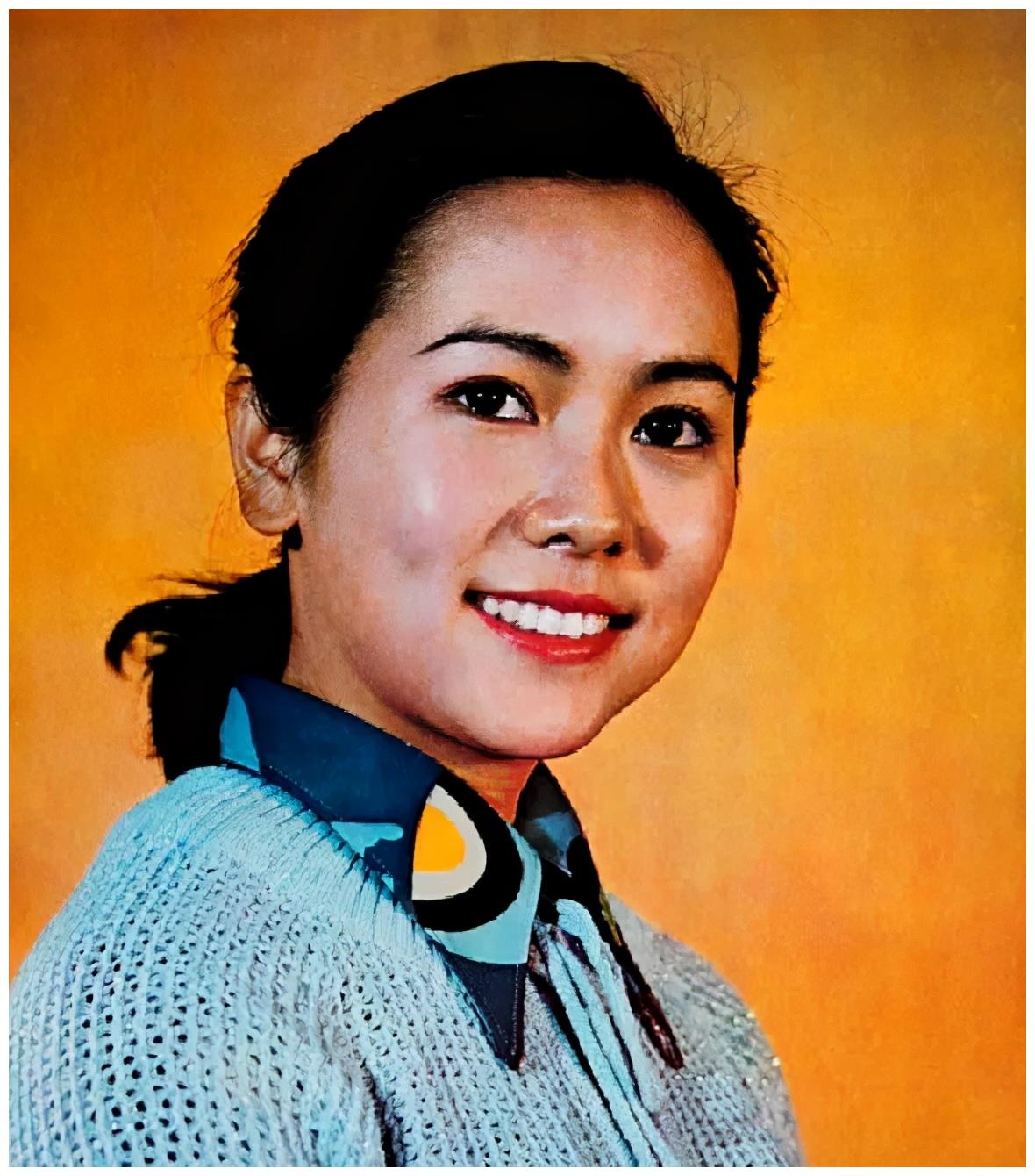 《喜盈门》中的仁芳,后下海经商成赢家|喜盈门|洪学敏|配角_新浪新闻