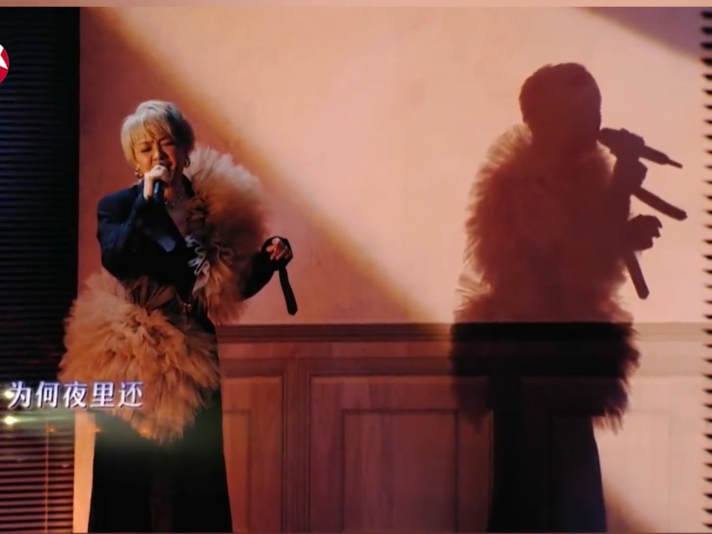 陈慧娴杨坤《我比从前更寂寞》这首歌太符合现在的我们了