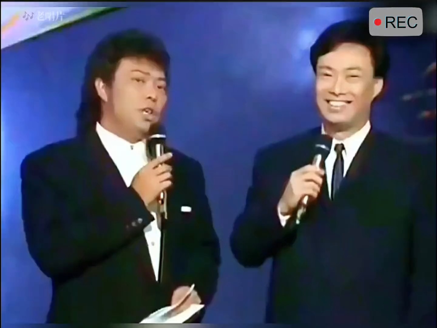 王菲参加张菲和费玉清主持的【龙兄虎弟】综艺节目。