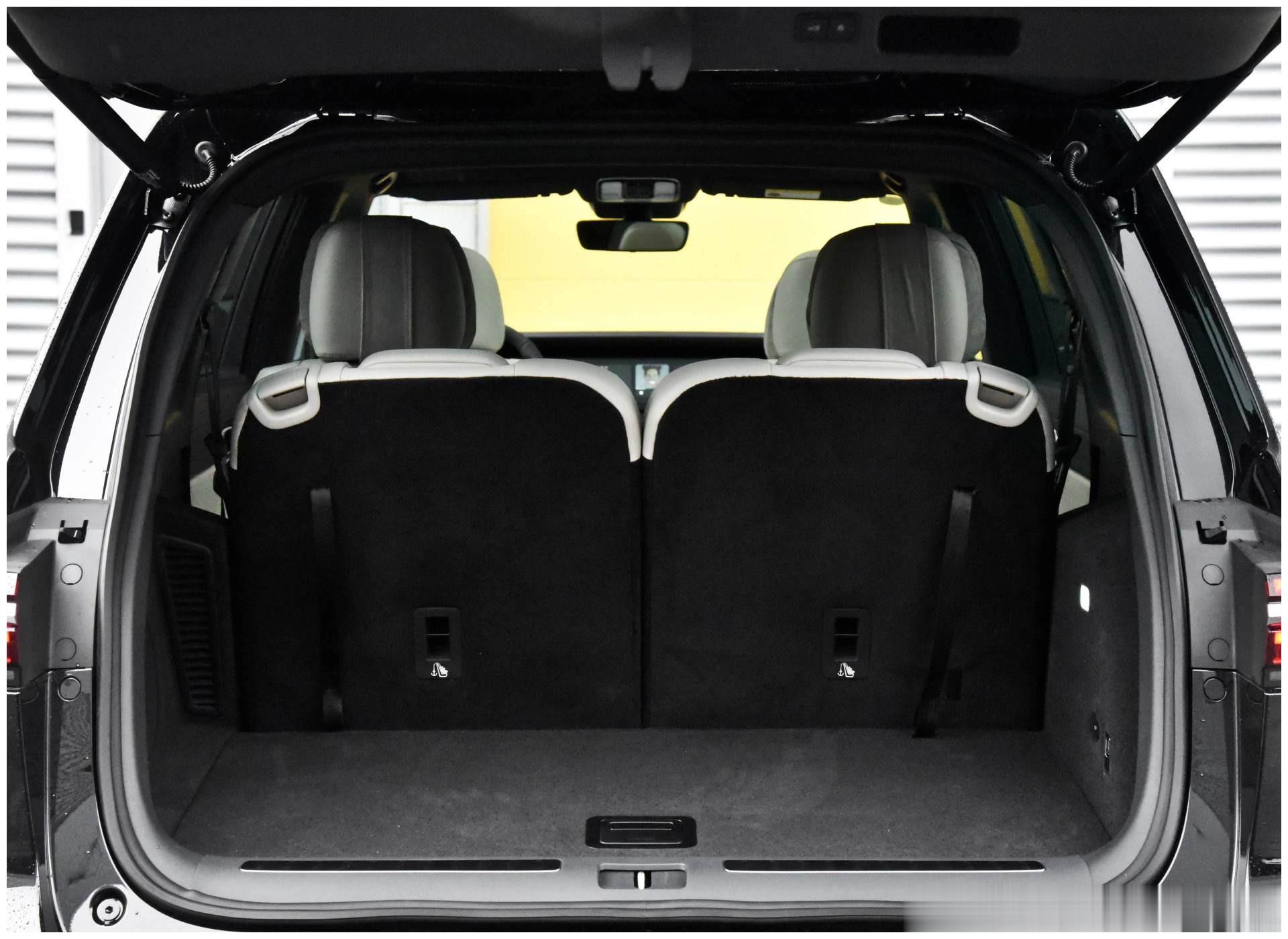 空间不输同价位suv,而且油耗可忽略,带你看理想one