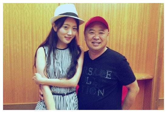 赵本山是他贵人世界冠军是他老婆王晓曦的生活你羡慕吗