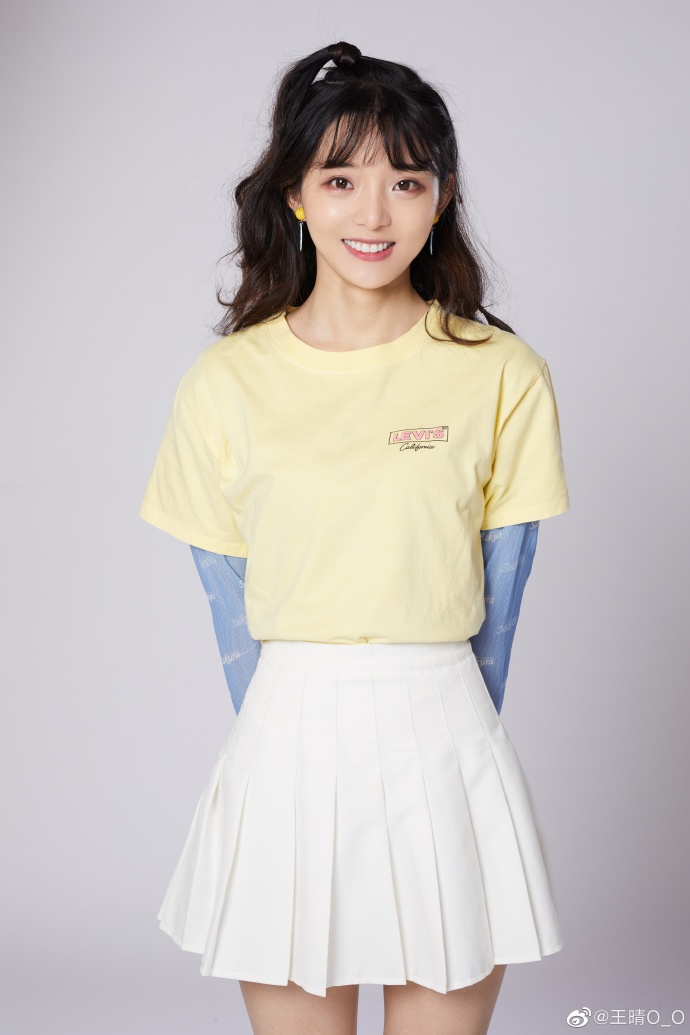 美少女王晴迷人写真美照好看_高清图集_新浪网