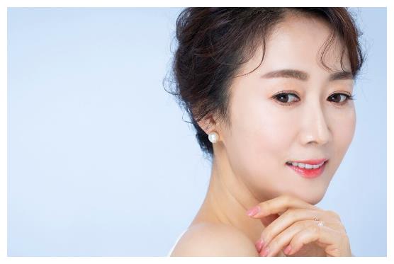 50岁大姐相亲对方要求婚后aa制大姐我还不如一个人过